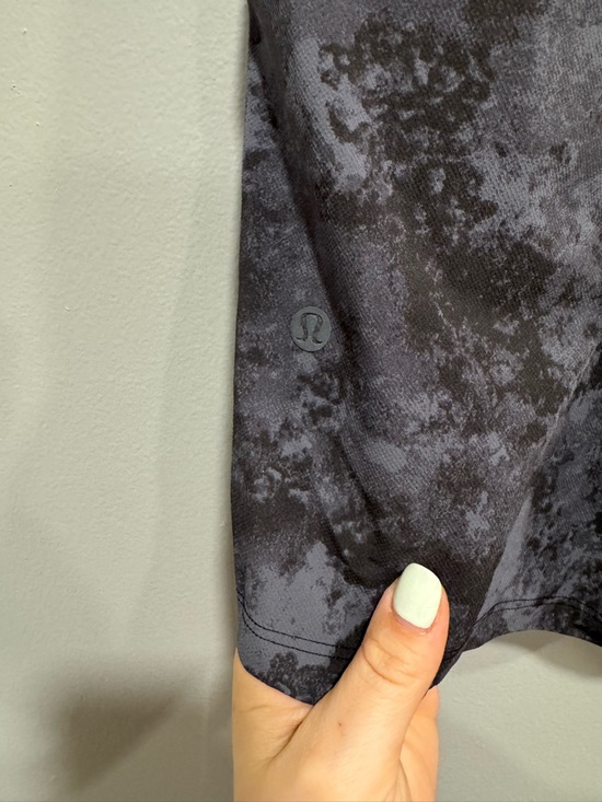 Lululemon License to Train Linerless Short 7" Size Medium - Picture 5 of 6